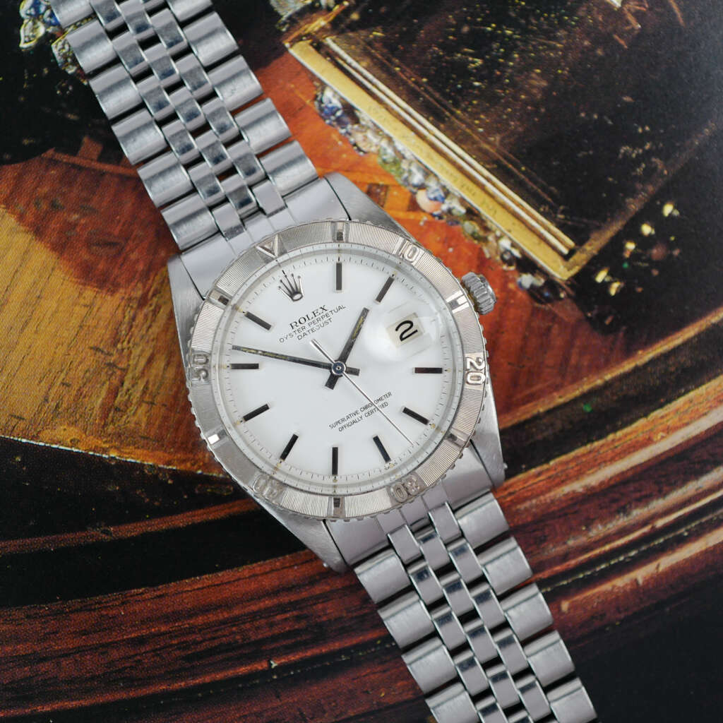 cafe-noir-montre-vintage-marseille-horloger-rolex-datejust-turn-o-graph-1625-blanc-1966
