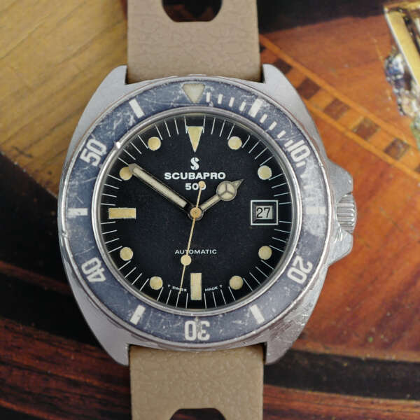 cafe-noir-montre-vintage-marseille-horloger-scubapro-500-professional-diver-monnin-case-1970