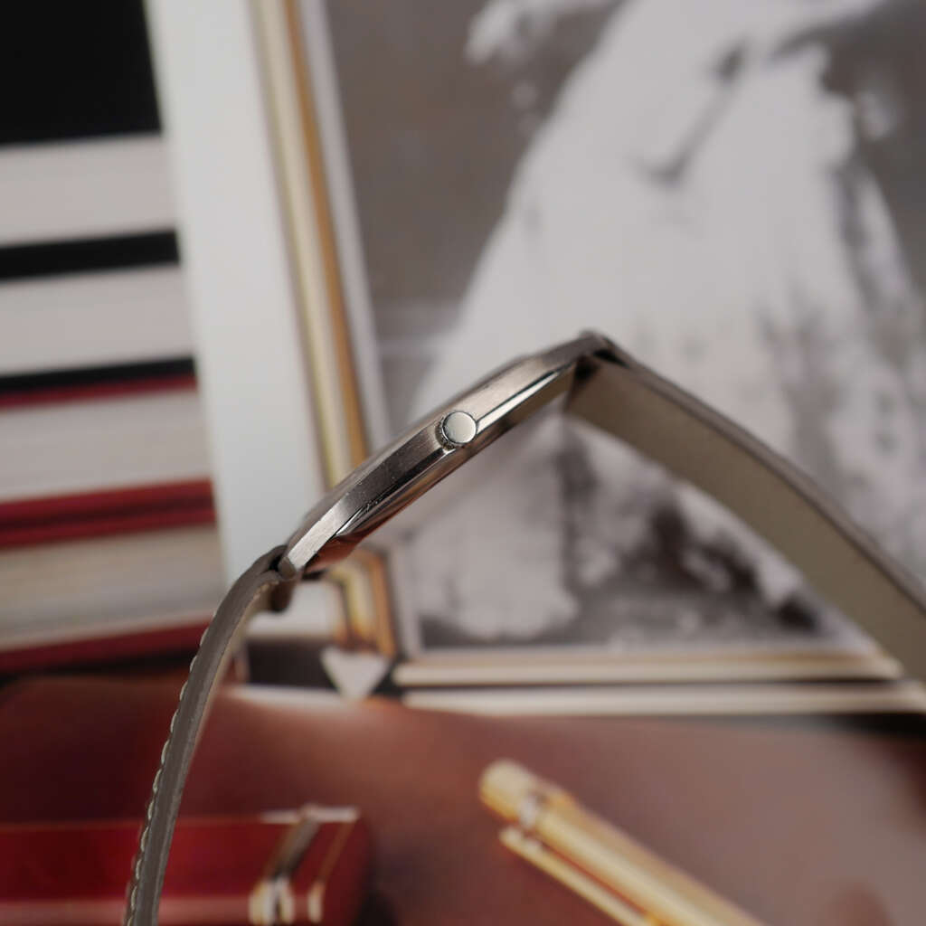 cafe-noir-montre-vintage-marseille-horloger-audemars-piguet-ultra-plat-5279-or-blanc-1960