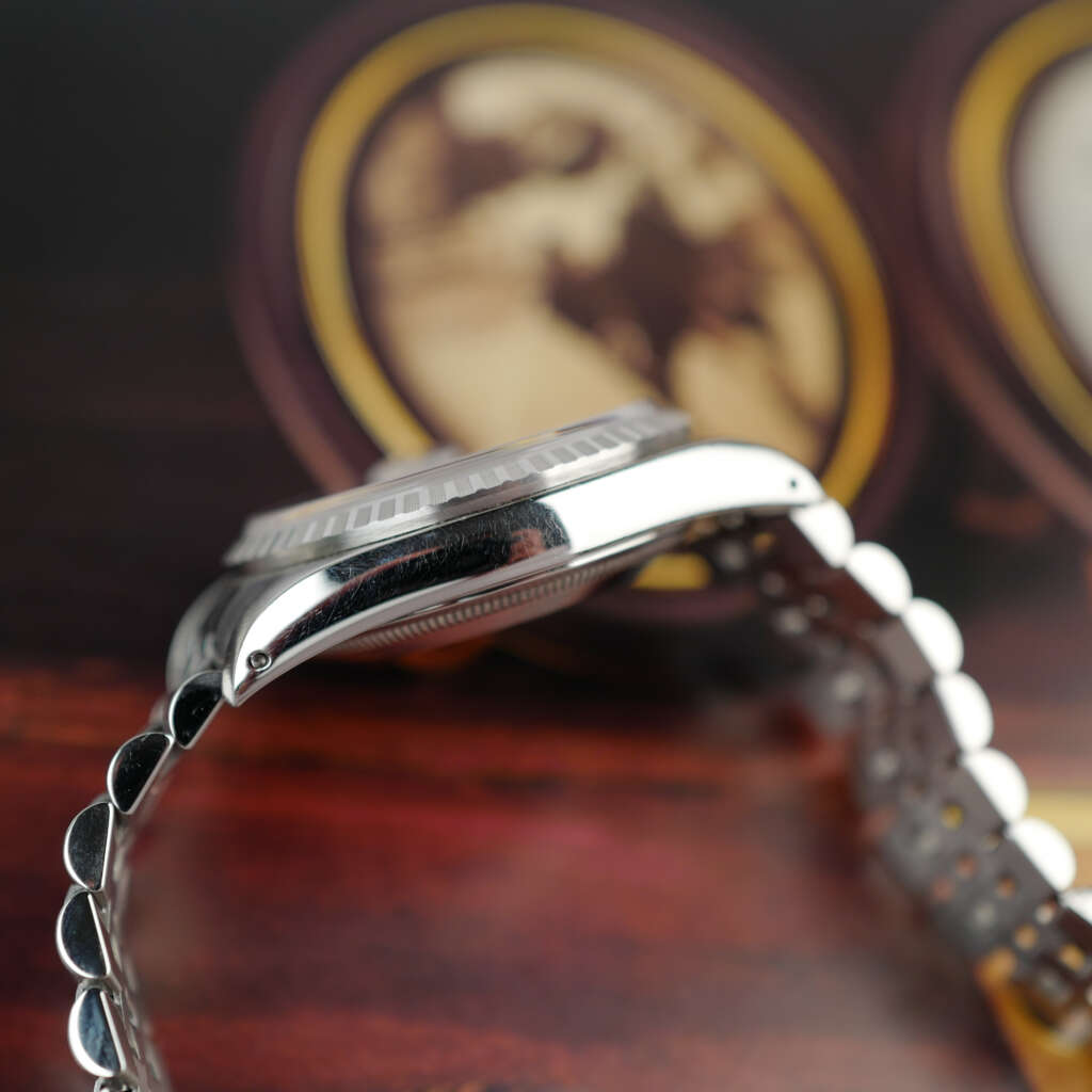 cafe-noir-montre-vintage-marseille-horloger-rolex-datejust-16200-jubilee-bleu-1991
