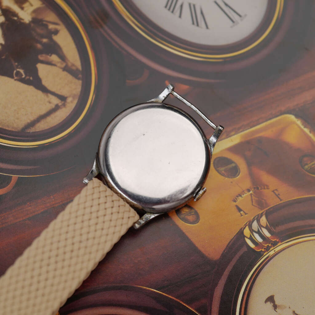 cafe-noir-montre-vintage-marseille-horloger-universal-geneve-avia-tritium-1950_11 cafe-noir-montre-vintage-marseille-horloger-universal-geneve-avia-tritium-1950