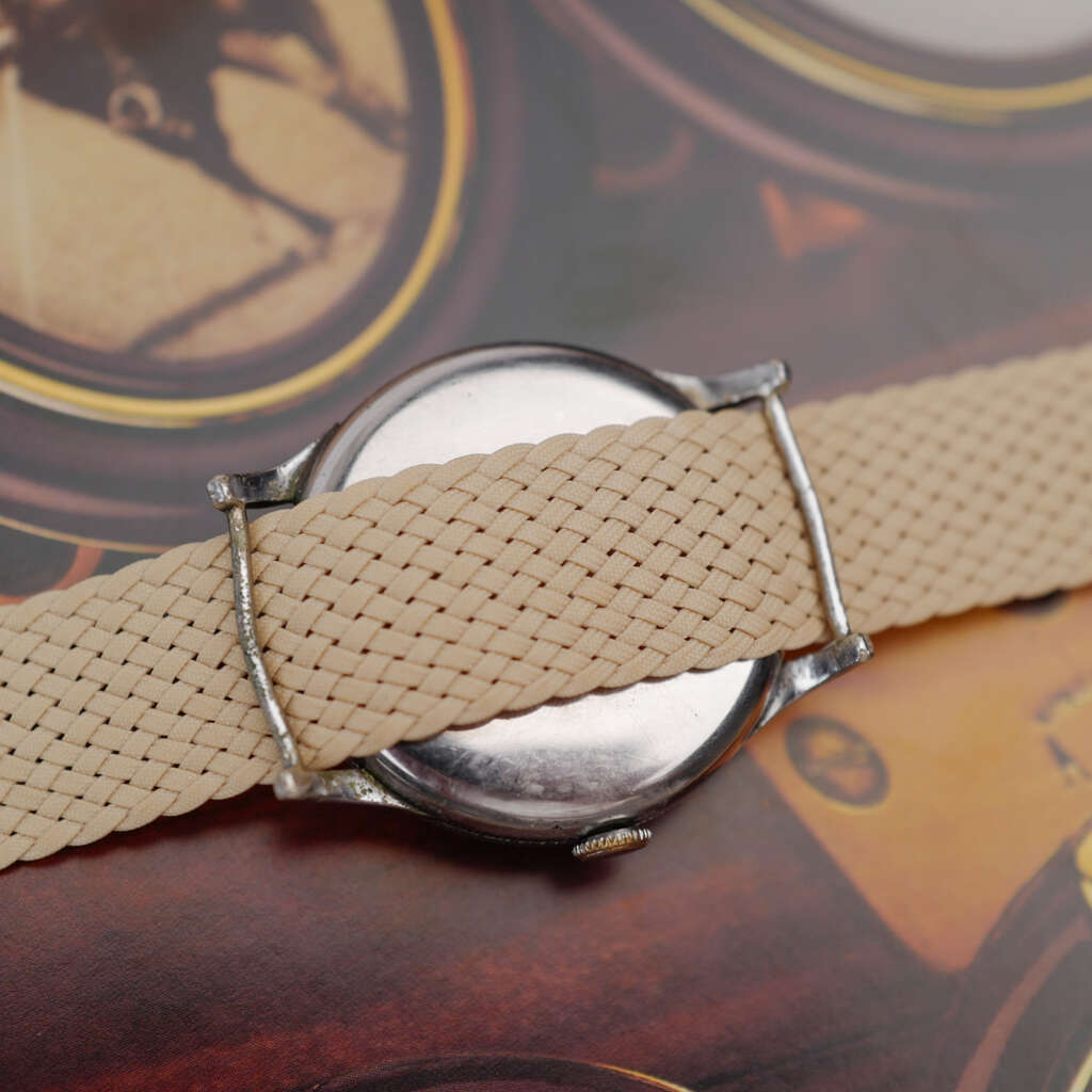 cafe-noir-montre-vintage-marseille-horloger-universal-geneve-avia-tritium-1950_9 cafe-noir-montre-vintage-marseille-horloger-universal-geneve-avia-tritium-1950