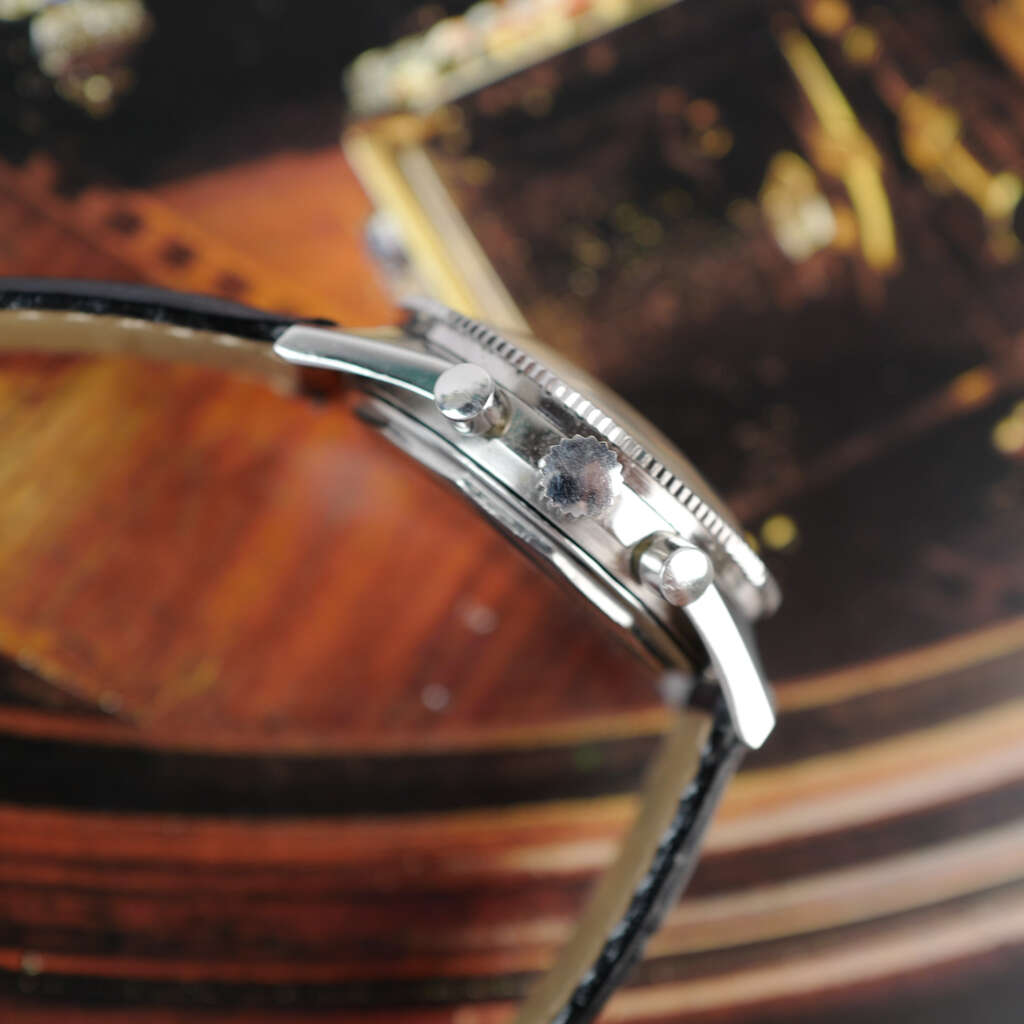 cafe-noir-montre-vintage-marseille-horloger-aquadive-yachting-chronographe-valjoux-7733