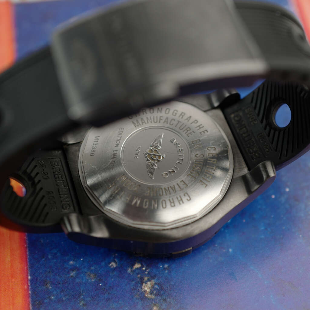 cafe-noir-montre-vintage-marseille-horloger-breitling-avenger-skyland-m13380-blacksteel
