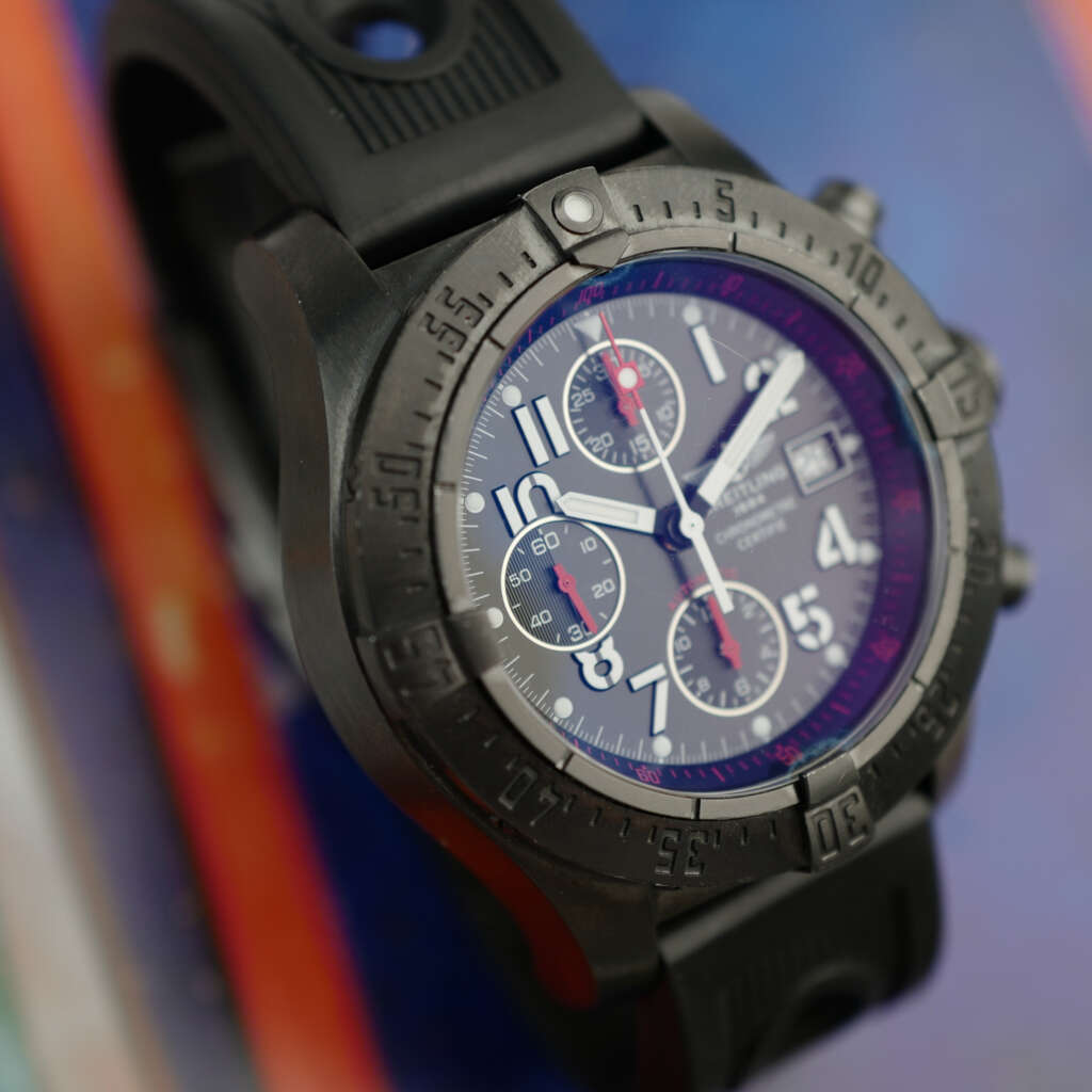 cafe-noir-montre-vintage-marseille-horloger-breitling-avenger-skyland-m13380-blacksteel