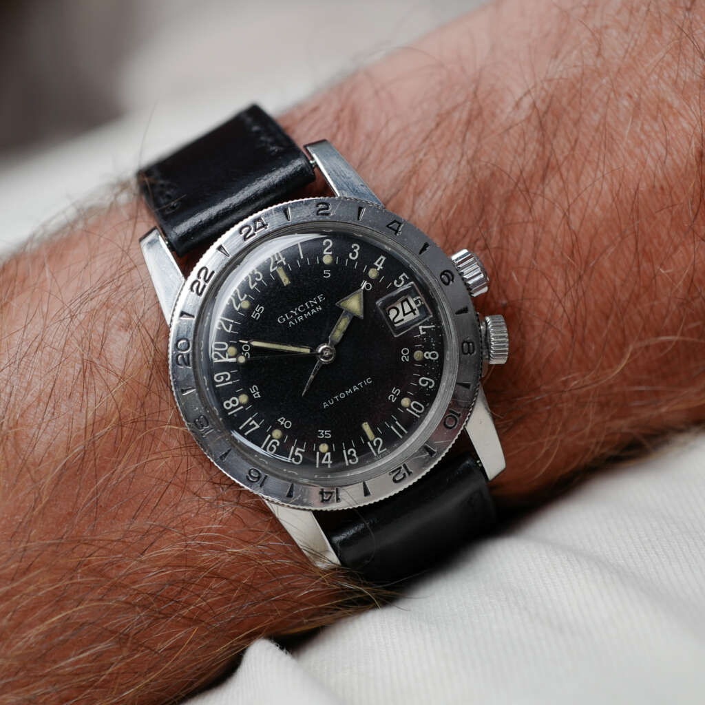 cafe-noir-montre-vintage-marseille-horloger-glycine-airman-pilote-24h-1965