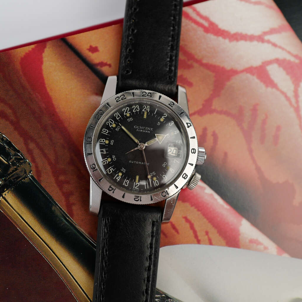 cafe-noir-montre-vintage-marseille-horloger-glycine-airman-pilote-24h-1965