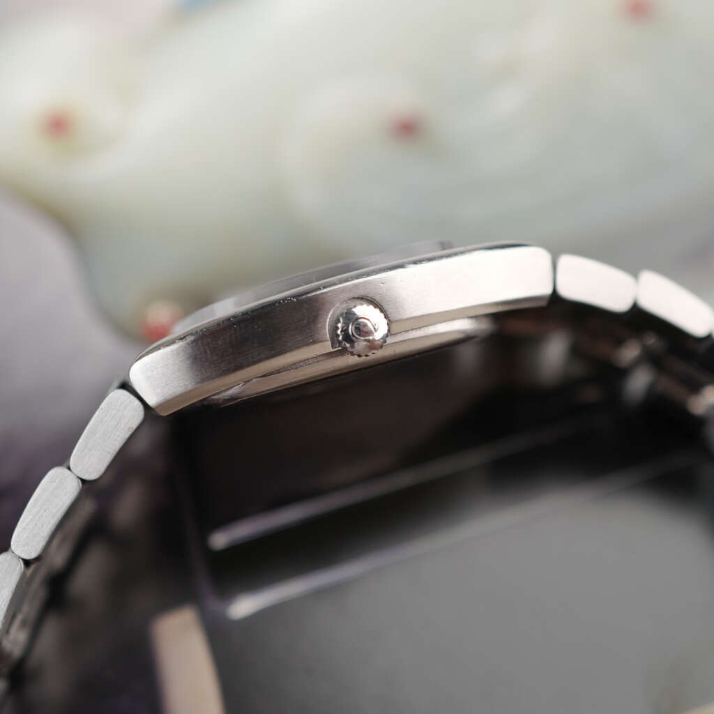 cafe-noir-montre-vintage-marseille-horloger-omega-constellation-green-spider-dial-168-047