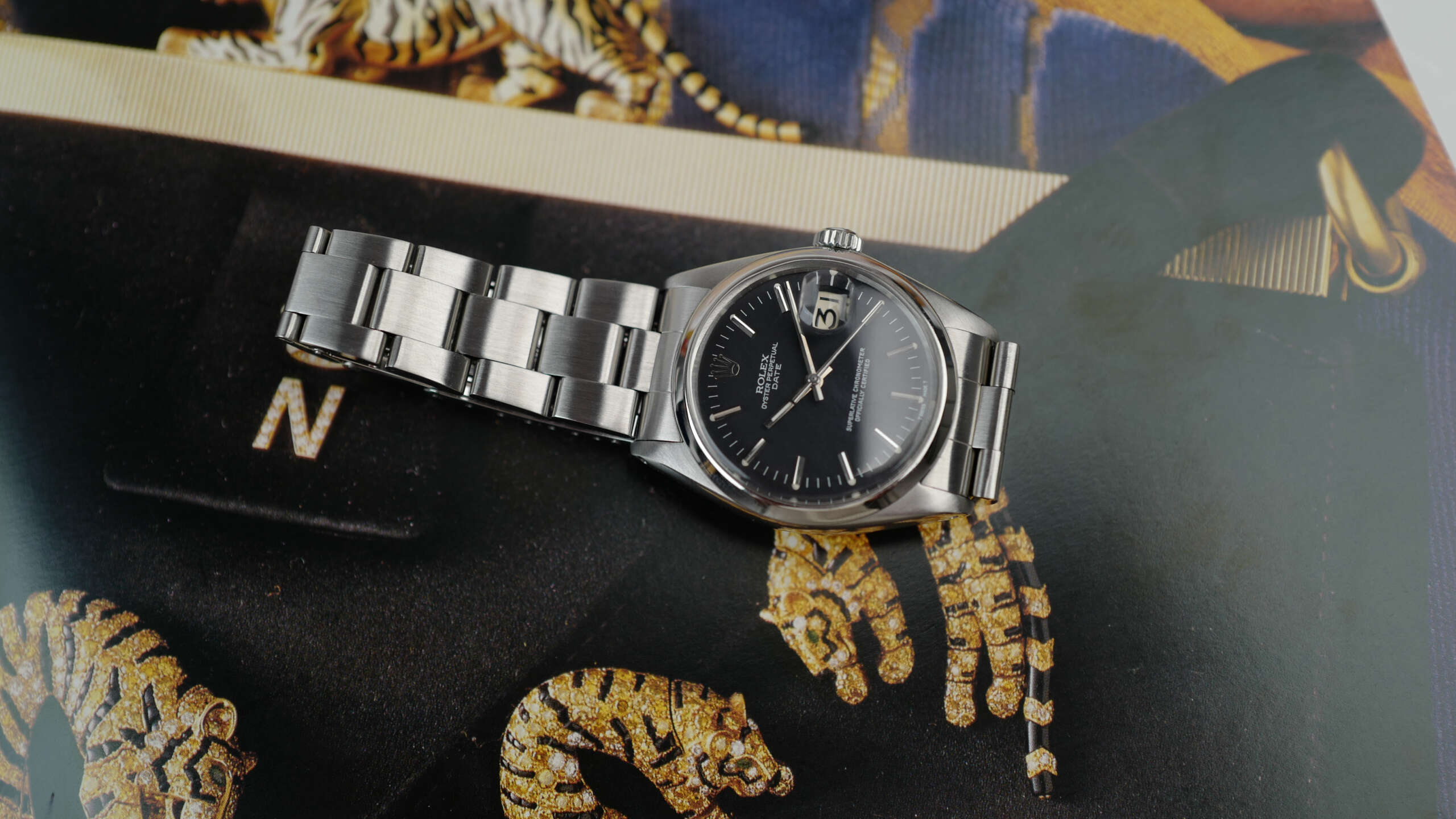 cafe-noir-montre-vintage-marseille-horloger-rolex-oyster-perpetual-date-1500-cadran-noir-1962