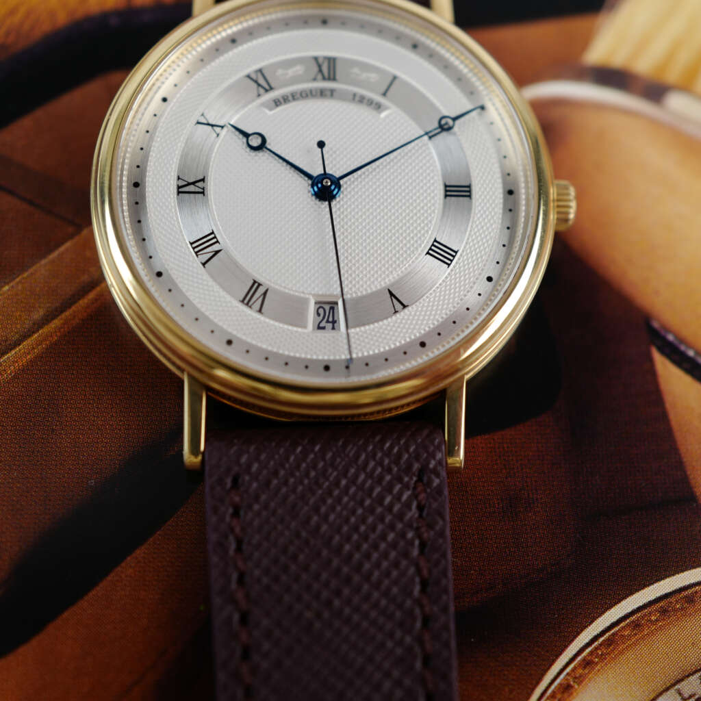 cafe-noir-montre-vintage-marseille-horloger-breguet-classique-5930-or-jaune