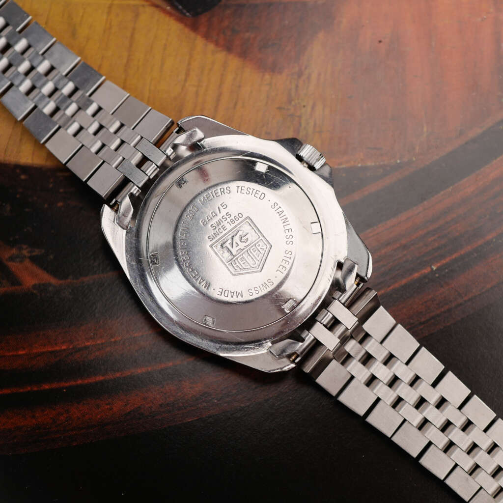 cafe-noir-montre-vintage-marseille-horloger-tag-heuer-844-5-monnin