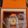cafe-noir-montre-vintage-marseille-horloger-hermes-clipper-chronographe-orange-33mm-cl2316